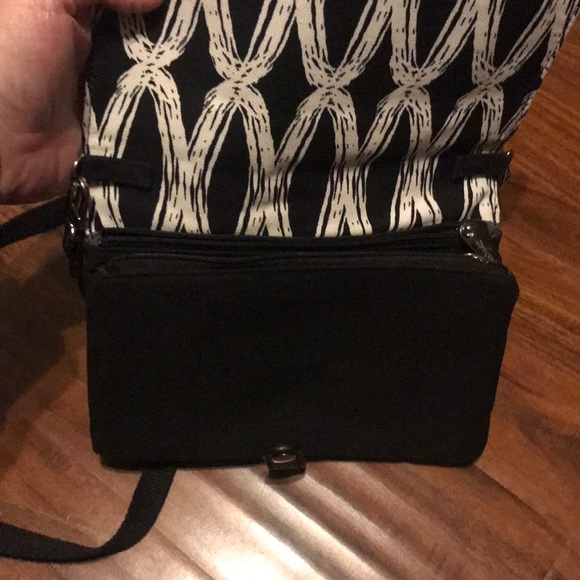 Thirty one black and white contemporary crossbody - Picture 2 of 6